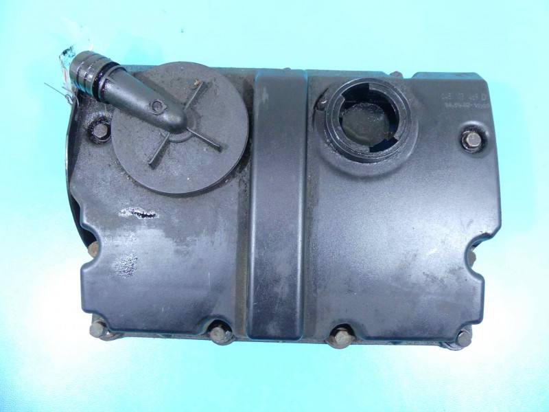 Клапанная крышка Volkswagen Polo 045103475B — фото детали 2