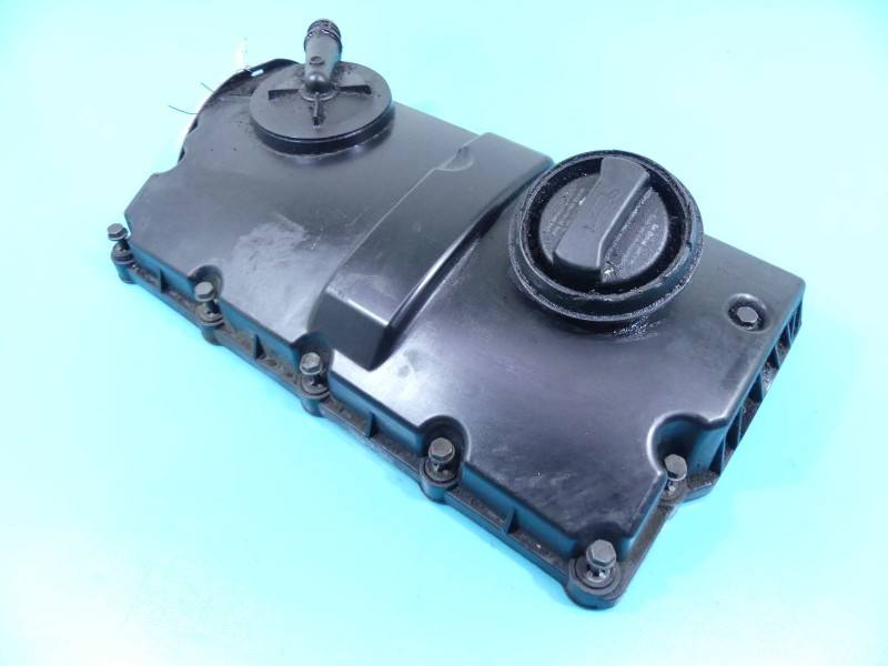 Клапанна кришка Volkswagen Passat B5 038103475Q