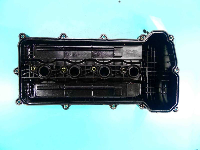 Клапанна кришка Kia Venga 22405-2B010 — фото деталі 4