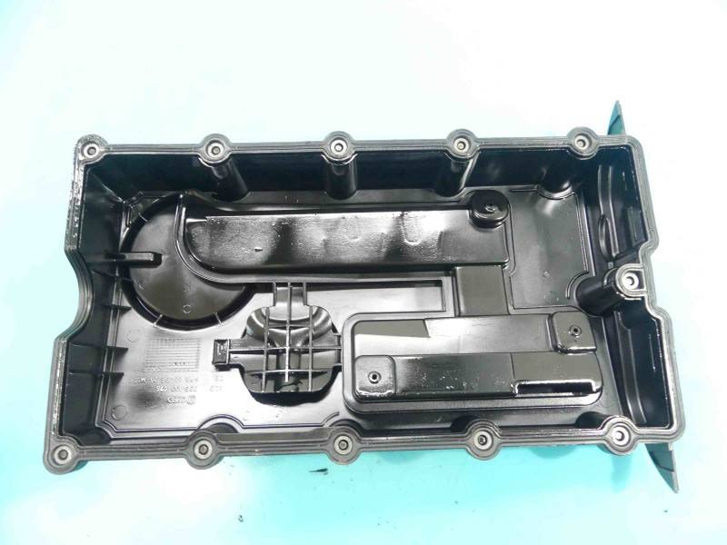 Клапанна кришка Volkswagen Touran 03G103475 — фото деталі 2