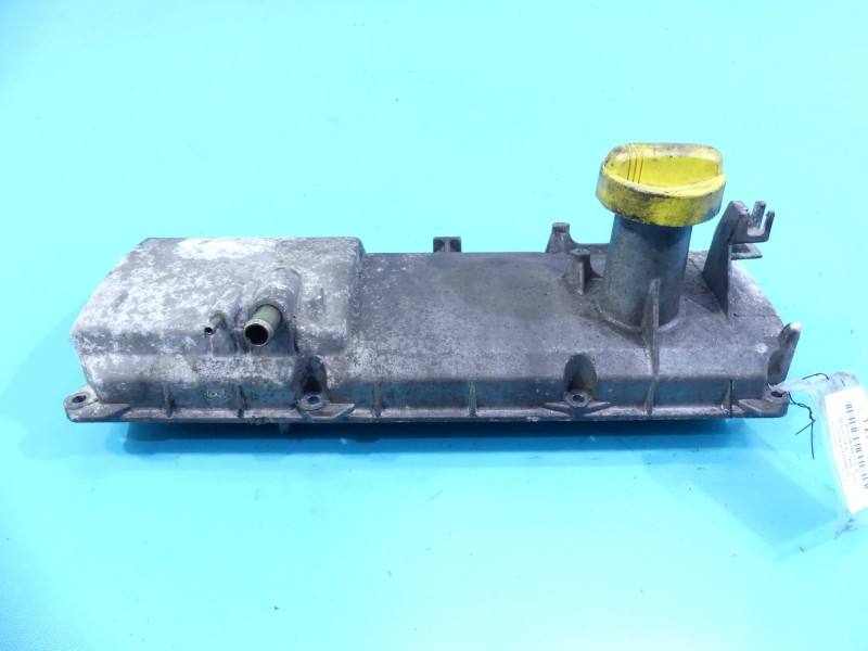 Клапанна кришка Renault Thalia