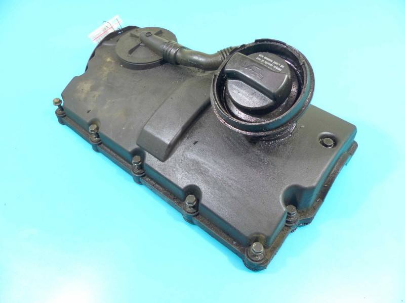 Клапанна кришка Volkswagen Golf 4 038103469M