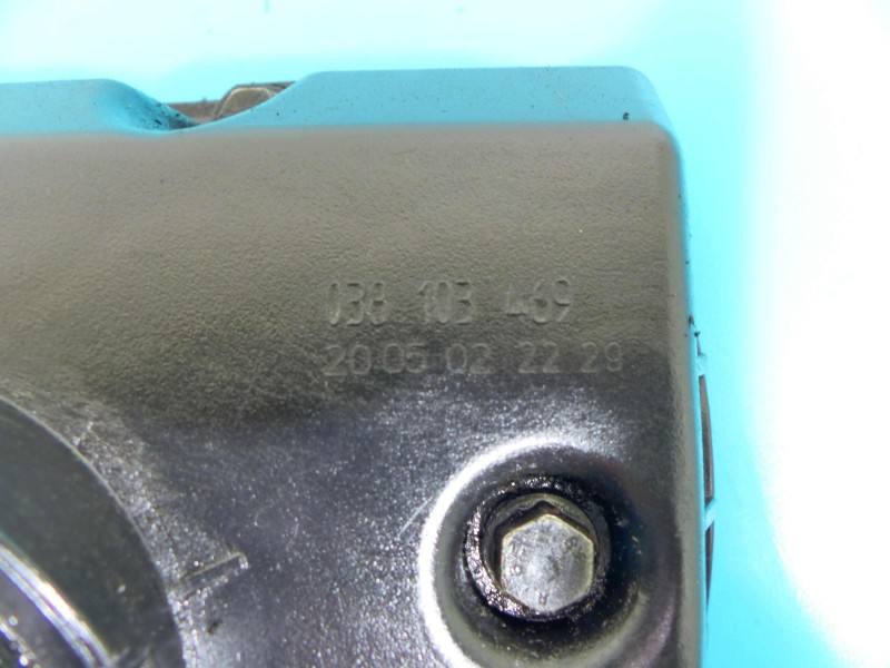 Клапанная крышка Ford Galaxy 038103475R — фото детали 3