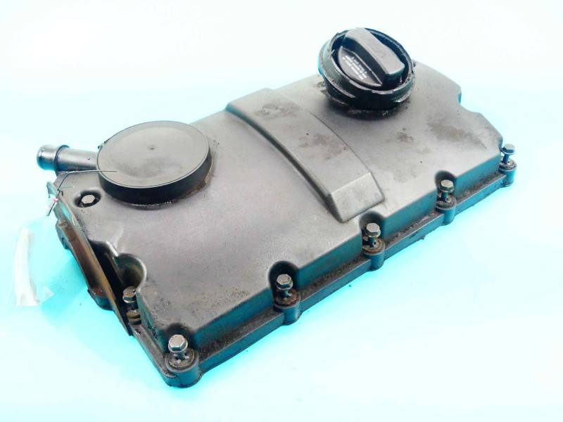 Клапанная крышка Audi A4 B5 038103475M