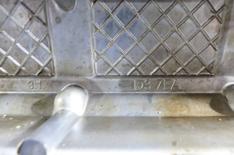 Клапанна кришка Ford Transit 1C1G-6582-AA — фото деталі 5