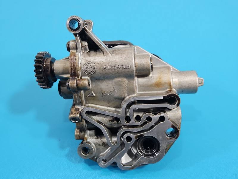 Масляний насос Audi A5 8T 06H115105AF — фото деталі 5