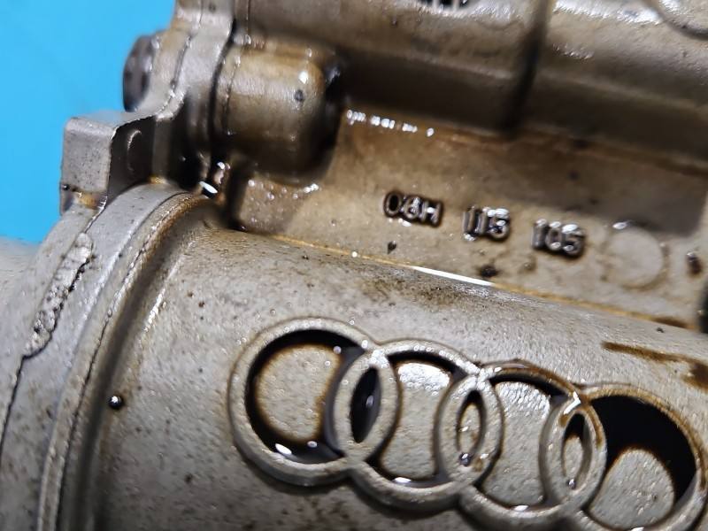 Масляный насос Audi A6 C7 06H115105 — фото детали 3