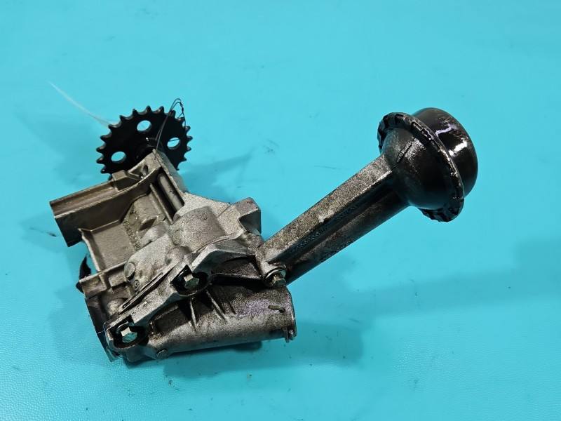 Масляний насос Renault Clio 8200307174 — фото деталі 7