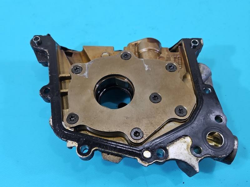 Масляний насос Ford Fiesta 98-MM-6604-D2B — фото деталі 7