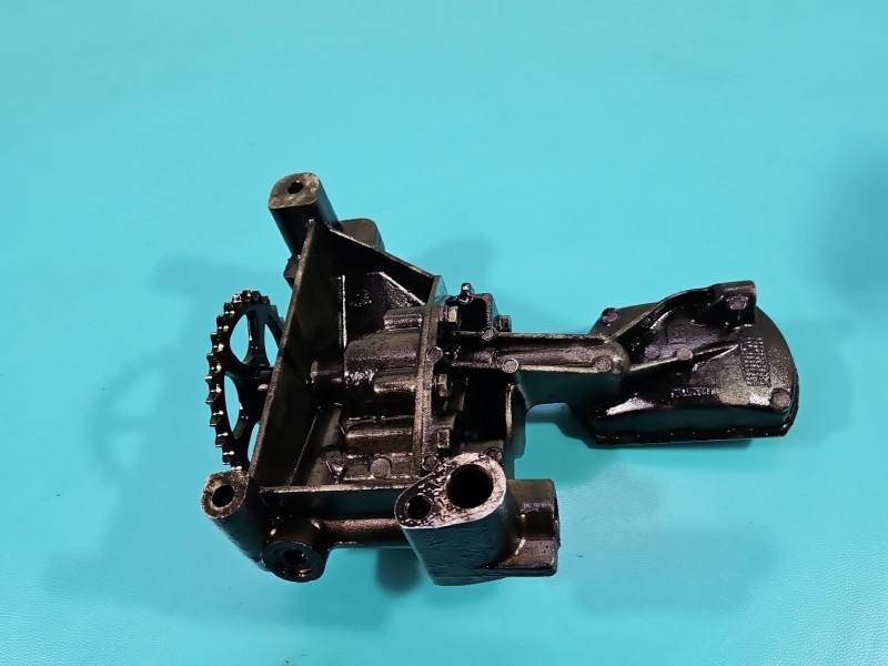 Масляний насос Ford Kuga 9644350880 — фото деталі 4