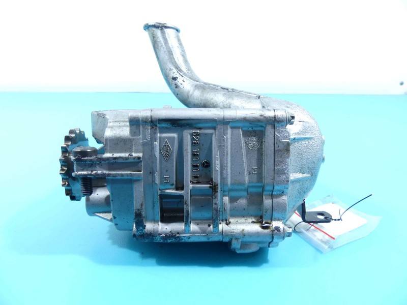 Масляний насос Mercedes ML W163 6281810101 — фото деталі 7