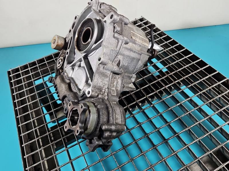 Редуктор BMW 6 F06 7649782