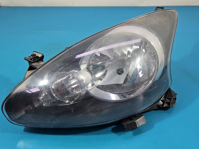 Фара передня ліва Toyota Aygo 81170-0H011