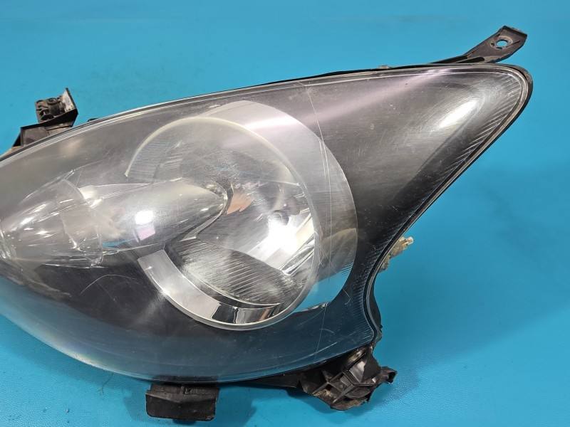 Фара передня ліва Toyota Aygo 81170-0H011 — фото деталі 3