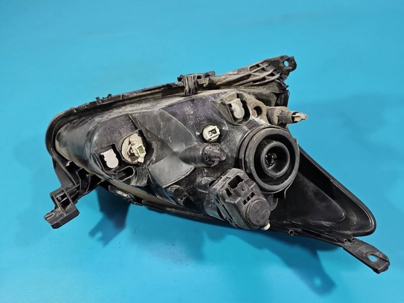 Фара передня ліва Toyota Aygo 81170-0H011 — фото деталі 8
