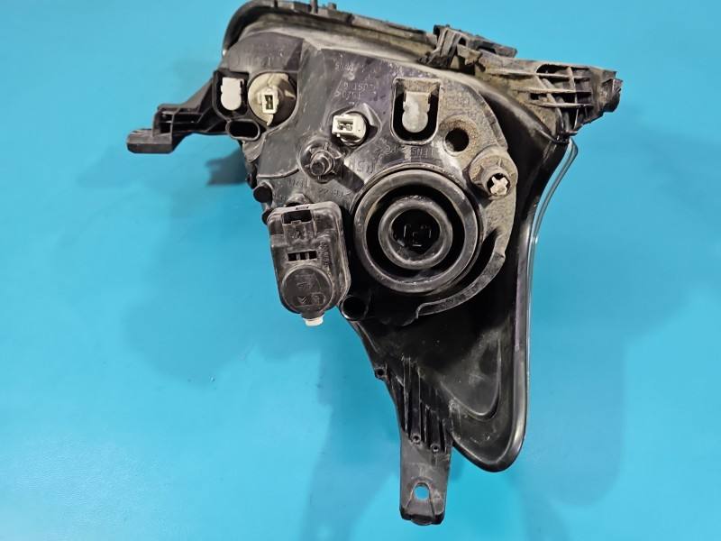 Фара передня ліва Toyota Aygo 81170-0H011 — фото деталі 9