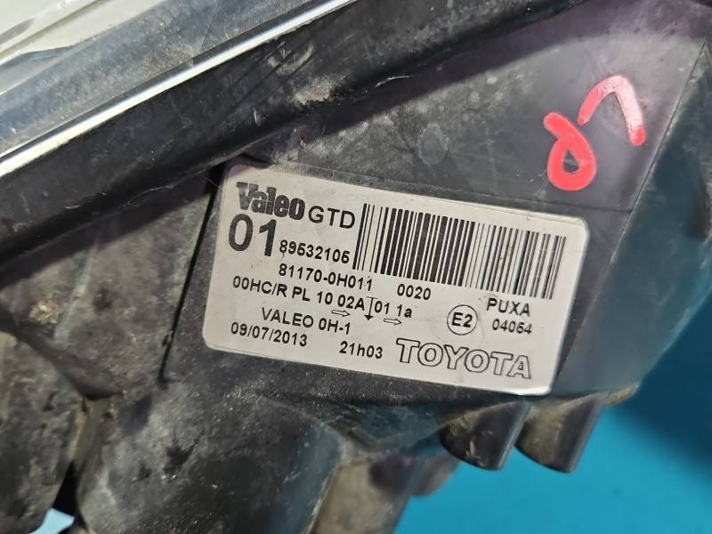 Фара передня ліва Toyota Aygo 81170-0H011 — фото деталі 10