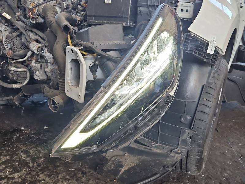 Фара передня ліва Hyundai I30 92101-G4600