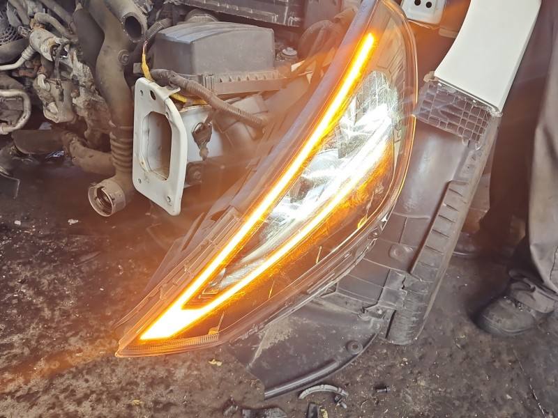 Фара передня ліва Hyundai I30 92101-G4600 — фото деталі 2