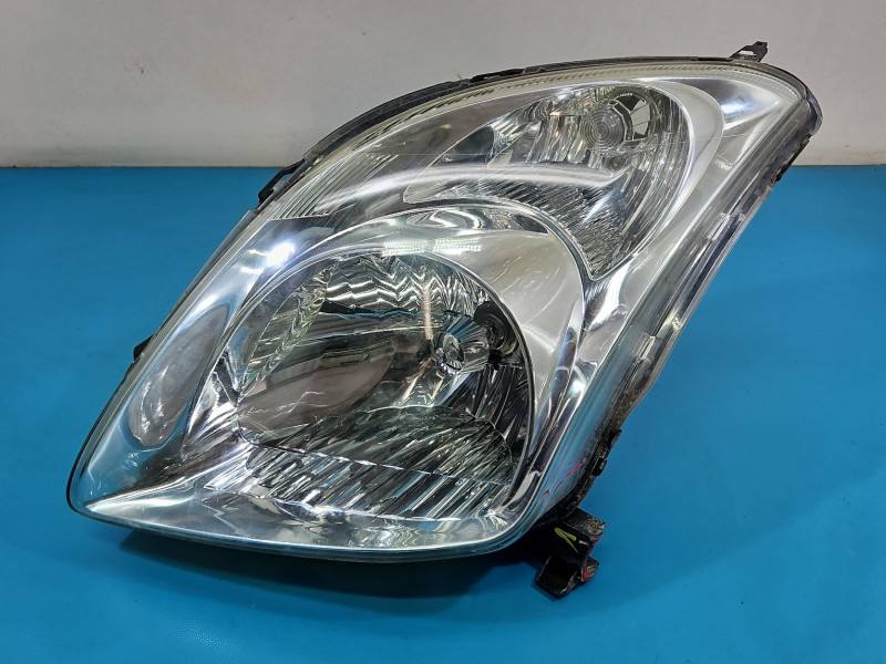Фара передня ліва Suzuki Swift 35300-62J11
