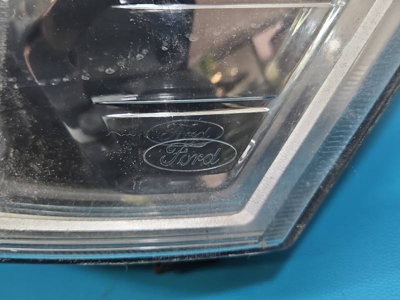 Фара передня ліва Ford Transit — фото деталі 7