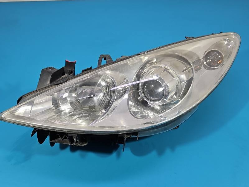 Фара передня ліва Peugeot 307 9681834880