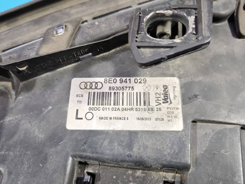 Фара передня ліва Audi A4 B6 8E0941029 — фото деталі 7