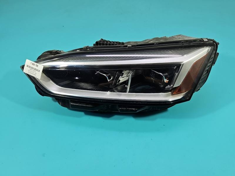Фара передня ліва Audi A5 8T 8W6941033F