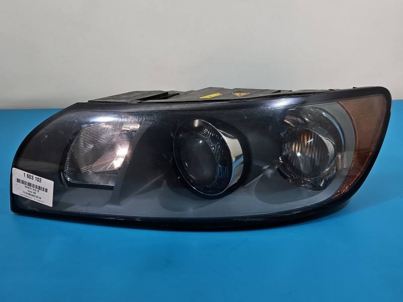 Фара передня ліва Volvo V50 30698889
