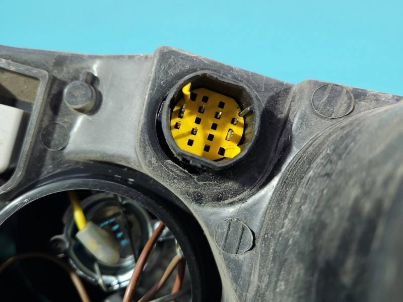 Фара передняя левая Fiat Punto — фото детали 7