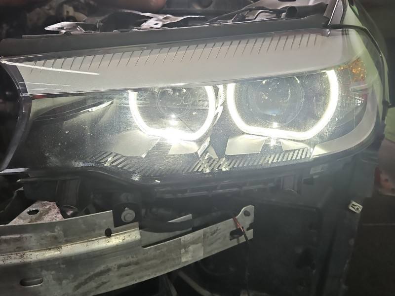 Фара передня ліва BMW 5 G30 10391010009