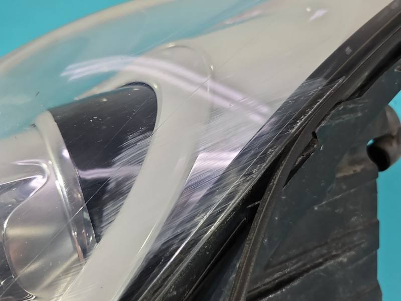 Фара передня ліва Hyundai I40 — фото деталі 11