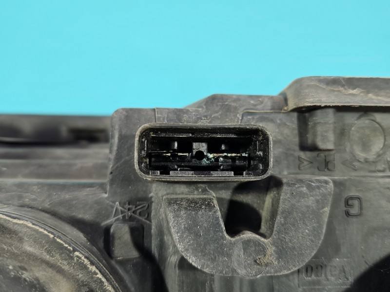Фара передня ліва Renault Laguna 8200002846 — фото деталі 9