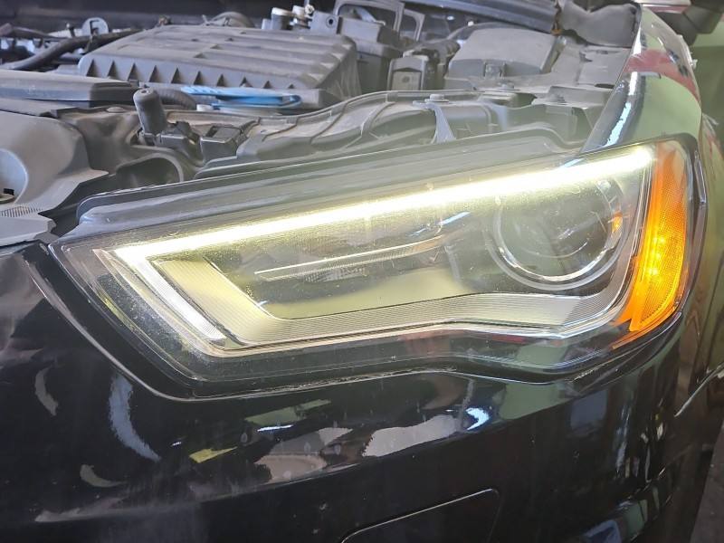 Фара передня ліва Audi A3 8V 8V0941005B