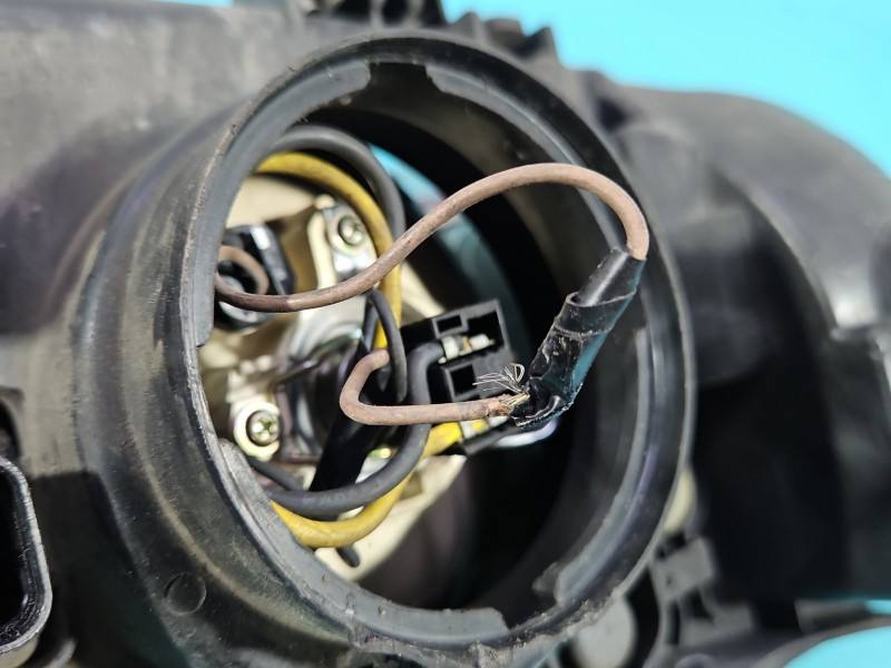 Фара передняя левая Hyundai Matrix IHL 92101-176 — фото детали 9