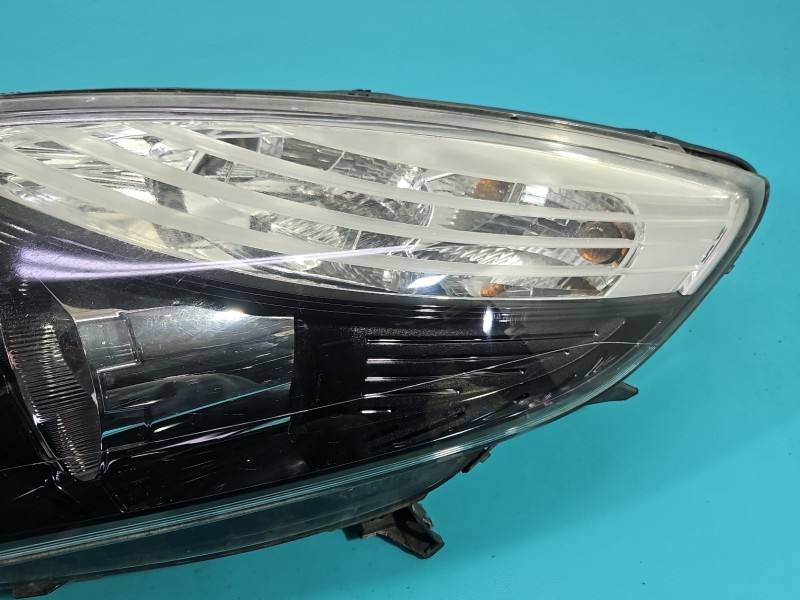 Фара передня ліва Renault Scenic 3 260608682R — фото деталі 3