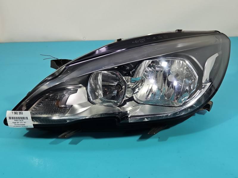 Фара передня ліва Peugeot 308 9677523080
