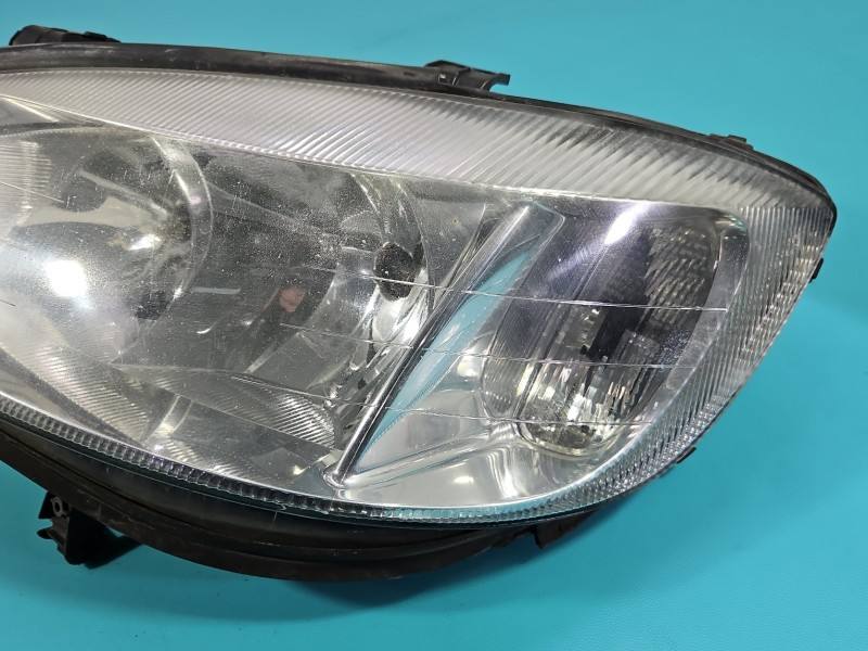 Фара передня ліва Opel Zafira A — фото деталі 3