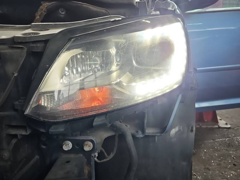 Фара передняя левая Volkswagen Touran 1T1941751E