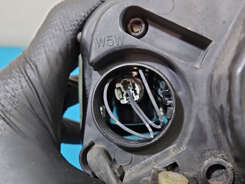 Фара передня ліва Volkswagen Passat B6 3C0941005AA — фото деталі 8