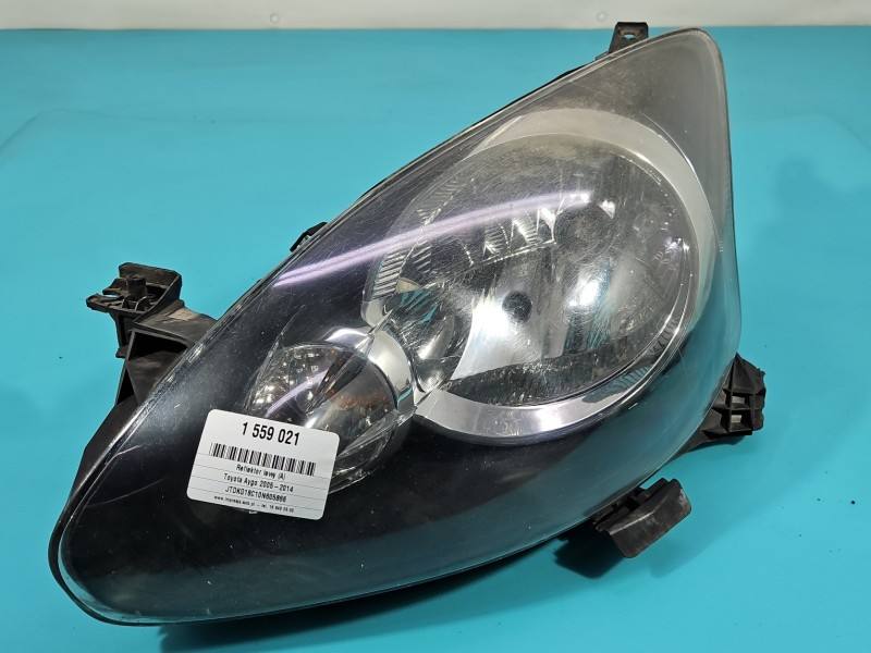 Фара передняя левая Toyota Aygo 81150-0H070