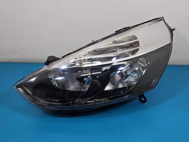 Фара передняя левая Renault Clio 260601475R