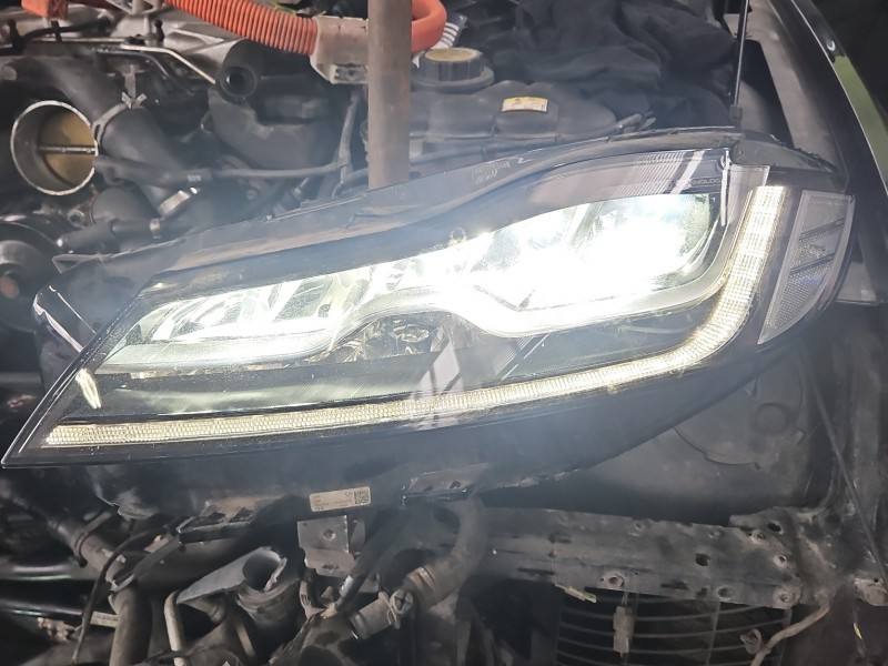 Фара передняя левая Jaguar XF GX63-13W030-LF