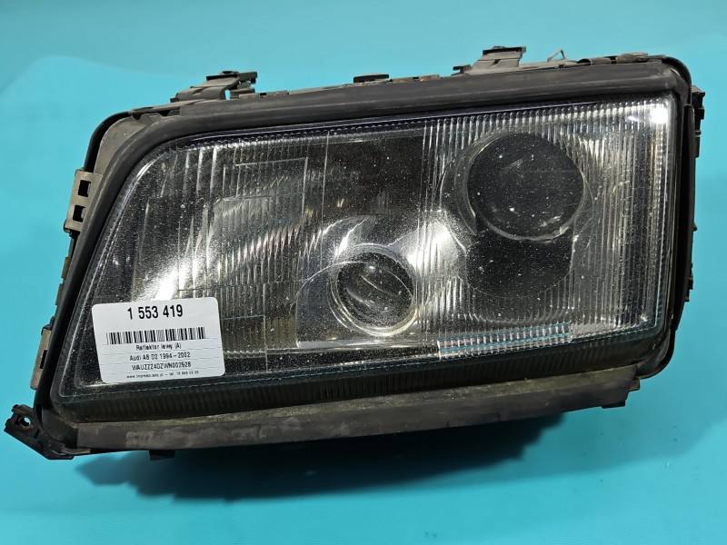 Фара передня ліва Audi A8 D2 4D0941003L