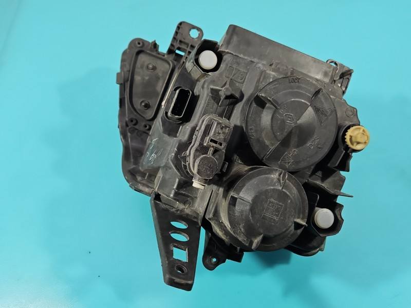Фара передняя левая Renault Modus 8200540238 — фото детали 7