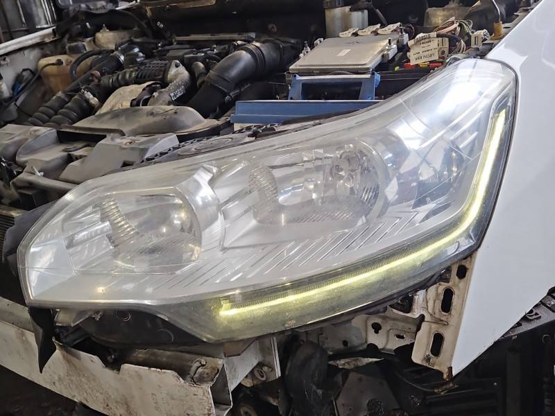 Фара передняя левая Citroen C5 9674398380