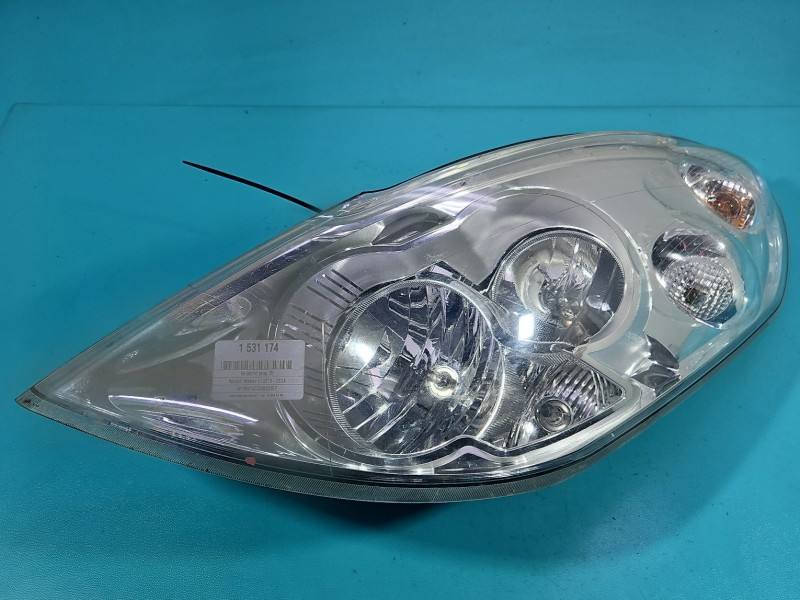Фара передня ліва Renault Master 260600051R