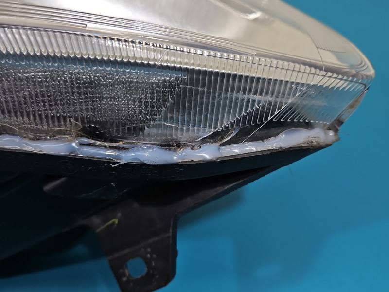 Фара передня ліва Ford C-Max — фото деталі 5