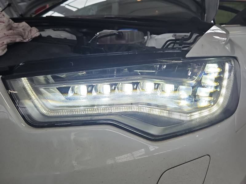 Фара передня ліва Audi A6 C7 4G0941003J