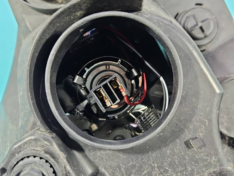 Фара передняя левая Ford Transit BK31-13D153-B — фото детали 9